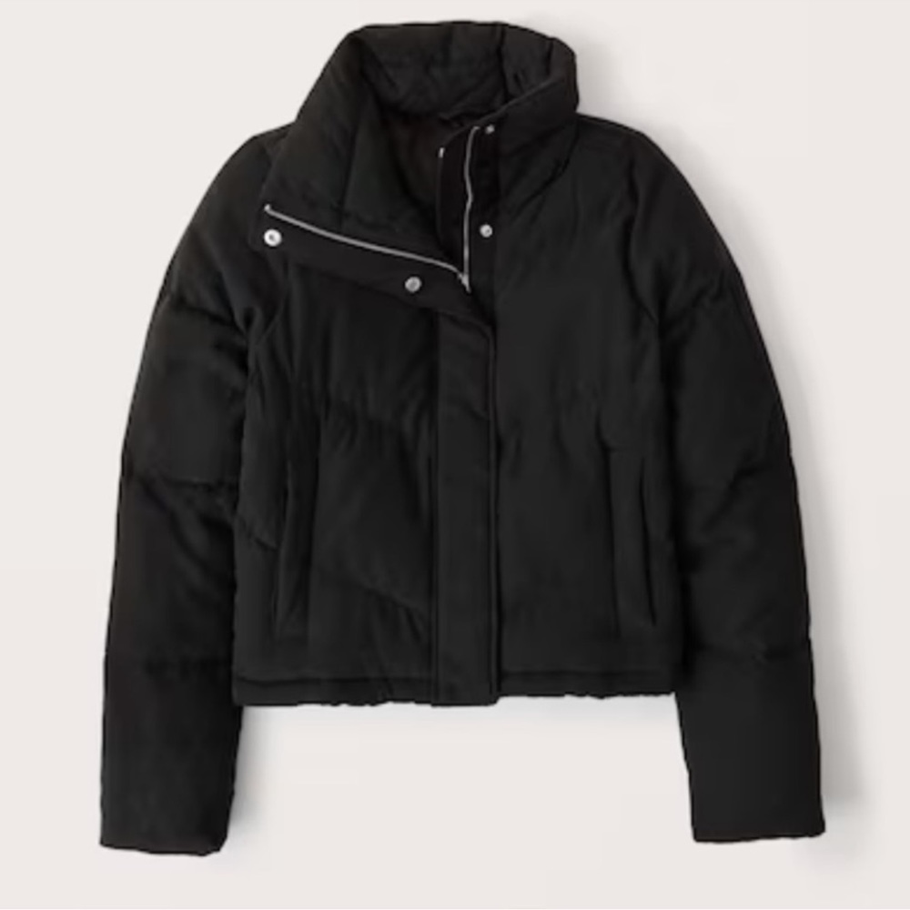 Abercrombie mini puffer in Black barely worn!